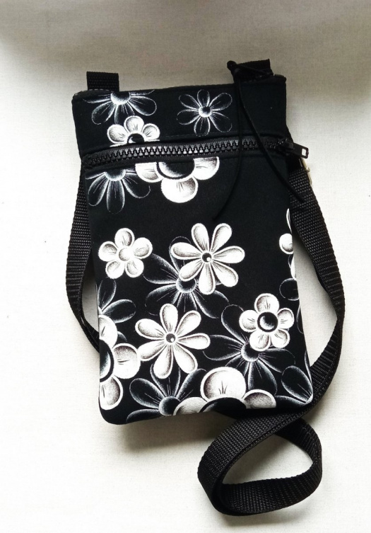 malá crossbody s kapsou-*ČERNOBÍLÁ ELEGANTNÍ*