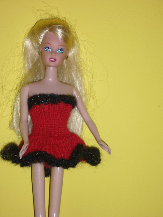 Barbie-Baletka-červeno-černá