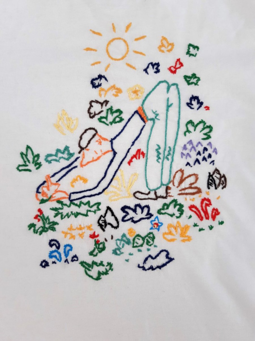Ručně vyšívané dětské tričko vel. 134