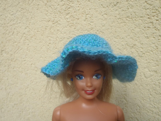 Klobouček pro Barbie