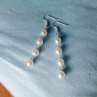 Bílé perly - dlouhé náušnice